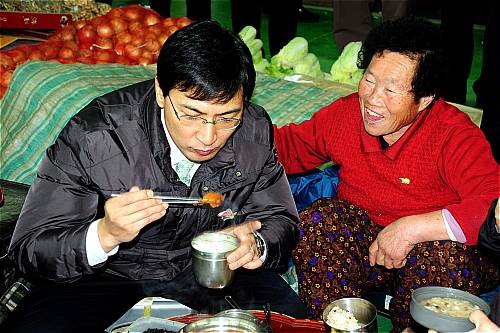 [안희정] 충남 엑소가 괜히 되는게 아니내,,,.jpg | 인스티즈