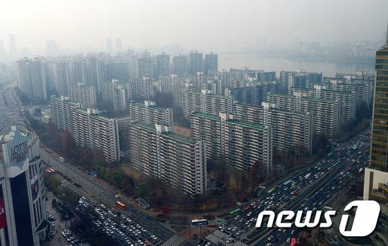 서울의 한 아파트 단지의 모습© News1