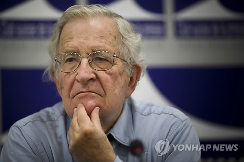 놈 촘스키. [AP=연합뉴스 자료사진]