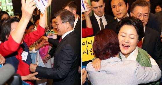 독일 첫 방문 일정으로 베를린 재독 동포들을 만난 문재인 대통령 내외. [베를린=연합뉴스]