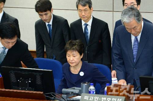 재판정에 출석한 박근혜 전 대통령 (사진=박종민 기자/자료사진)