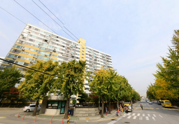 서울시 노원구 월계동에서 재건축이 진행 중인 미성아파트./ 네이버 거리뷰 캡처