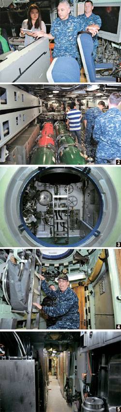 ① 미시시피함 지휘소 내부. 소나(음향탐지기) 등의 장비가 빼곡히 들어서 있다. 함장인 마이클 러케트 중령이 기기 용도를 설명하고 있다. ② 어뢰실 내부. 어뢰가 양쪽으로 두 기씩 발사관에 장착돼 있다. 총 24기가 탑재돼 있다. ③ 네이비실 요원들이 특수작전을 위해 드나드는 장소. ④ 잠수함 내부로 들어가거나 지하 1~3층을 오르내리려면 사다리를 이용해야 한다. ⑤ 성인 두 명이 지나다니기 어려운 좁은 복도. 출입문 등엔 소음을 경계하는 문구 등이 붙어 있다.