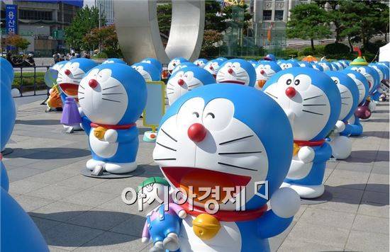 용산역 도라에몽. 사진=도라에몽 100비밀도구전 공식SNS 캡처