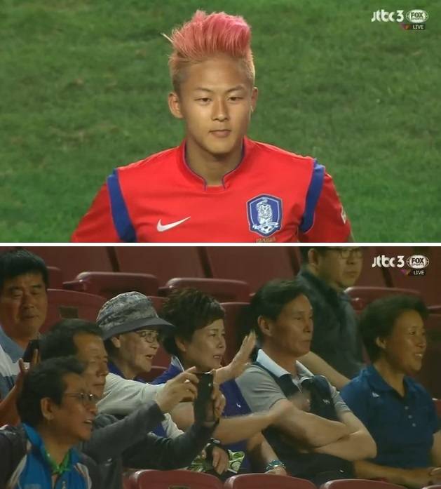 &lsquo;우리 손자 저기 있네~&rsquo; 이승우 할머니, &lsquo;핑크머리&rsquo; 이승우 발견하고 &lsquo;활짝&rsquo; [사진=JTBC3 FOX스포츠]