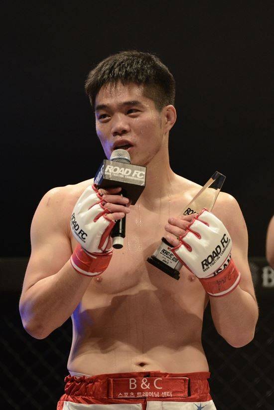 김대환 해설위원 / 사진=로드FC 제공