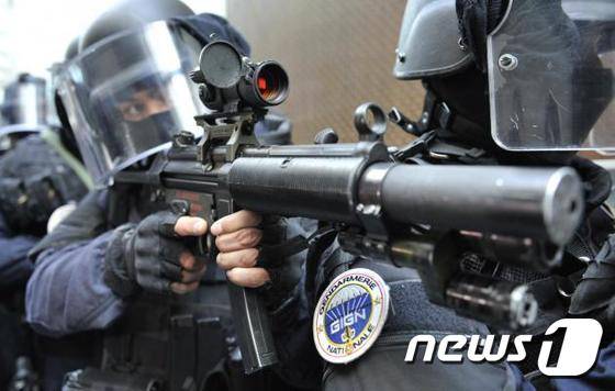프랑스 헌병 특수부대 '지젠느(GIGN)'©AFP=News1