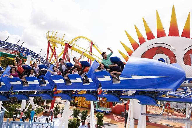 홍콩 오션파크. ‘바다’를 테마로 한 어트랙션이 모여 있다.