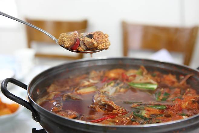 알이 꽉 찬 도루묵찌개.