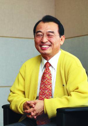 국제목양사역원 원장 최홍준(부산 호산나교회 원로) 목사가 “한국교회가 제2의 부흥을 이루기 위해서는 ‘목양장로사역’이 중요하다”고 말하고 있다.