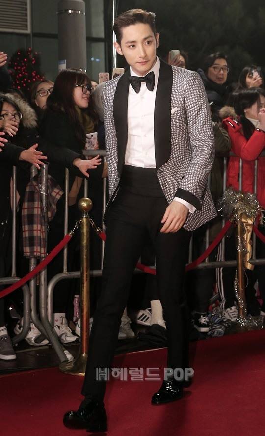 이수혁