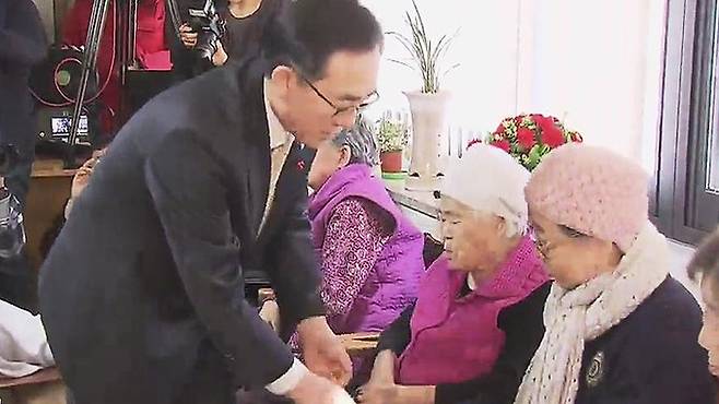 위안부 피해 할머니 외교부 직접 설득