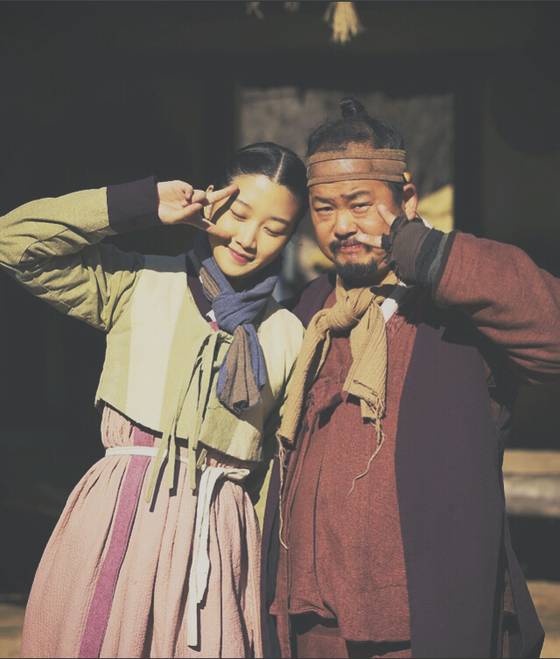 배우 문가영이 이달형과 깜찍한 표정을 선보였다. © News1star/문가영 인스타그램