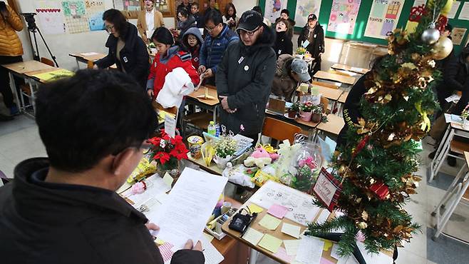 10일 오후 경기도 안산시 단원고등학교에서 열린