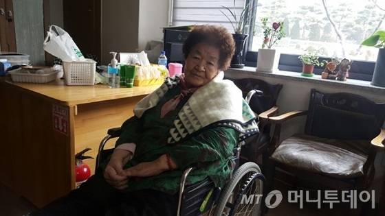8일 오전 경기도 광주시 나눔의 집에서 만난 김군자(90) 할머니. 할머니는 1998년부터 18년째 나눔의 집에서 거주중이다./ 사진=권혜민 기자