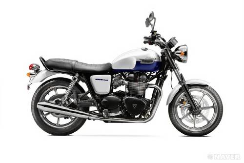 트라이엄프 본네빌/사진=네이버자동차