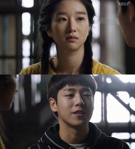 '무림학교' 이현우가 기체술로 왕치앙의 주먹을 막았다. ⓒ News1star / KBS2 '무림학교' 캡처