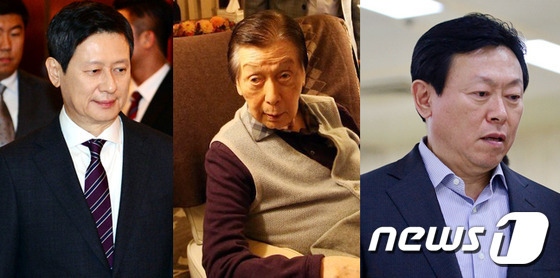 왼쪽부터 신동주 SDJ코퍼레이션 회장, 신격호 롯데그룹 총괄회장, 신동빈 롯데그룹 회장. © News1