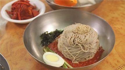 '수요미식회' 막국수. 사진=CJ E&M 제공