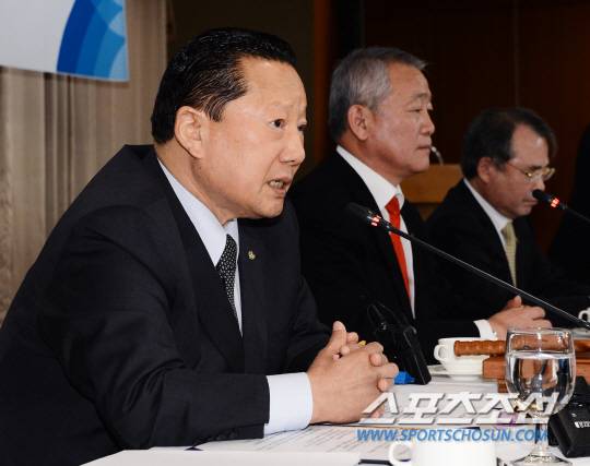 [포토] 김정행, 통합체육회 공동회장에 선출!