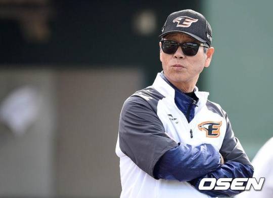 왜 '야신'은 9회 2사 후 이재우를 교체했을까