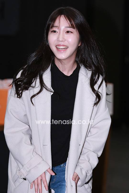 배우 윤아름이 28일 오후 서울 여의도 글래드호텔에서 열린 KBS 드라마 ‘장영실’ 종방연에 참석하고 있다.