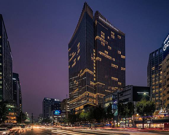 지난달, 이세돌 9단과 알파고가 세기의 바둑 대결을 펼친 포시즌스 호텔 서울.