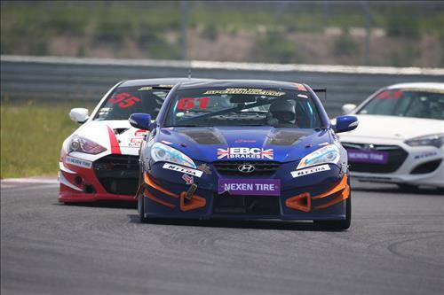 이전 대회 레이싱 장면