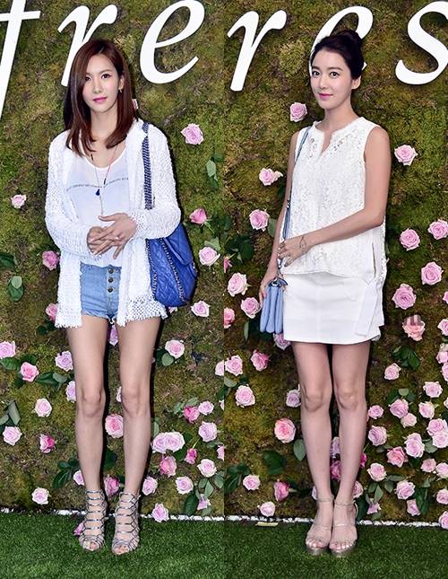 정아(왼쪽), 이소연