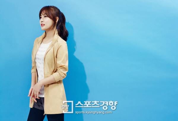 배우 하지원 여성복 브랜드 여름 화보. 사진 크로커다일레이디