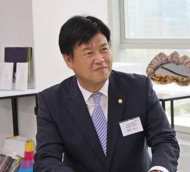 성남시의회 김 용 예산결산특별위원장