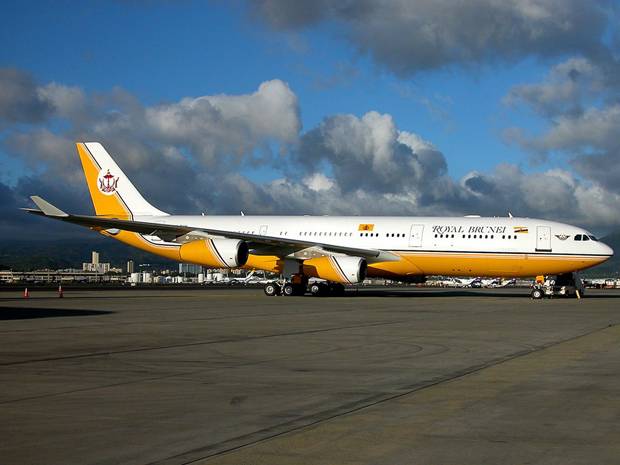 하사날 볼키아 국왕이 소유한 보잉 747-430