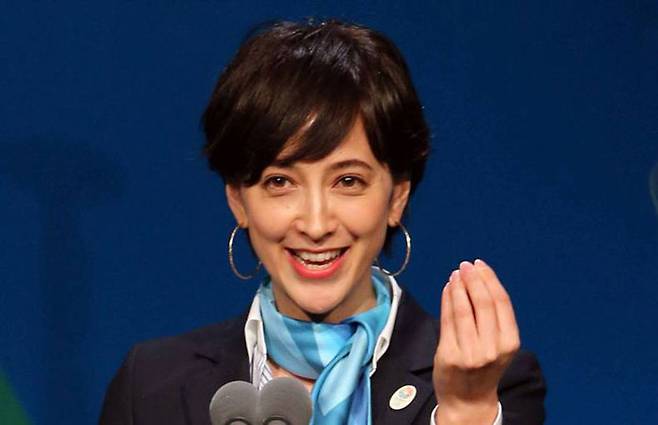 일본 혼혈 뉴스앵커