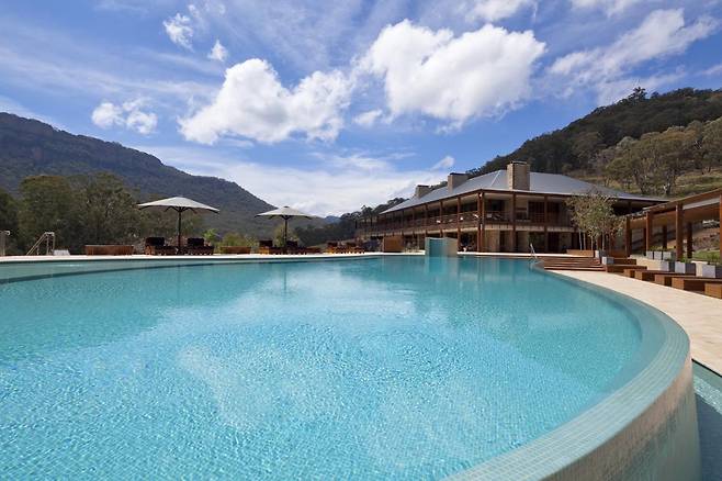 공동 야외 수영장