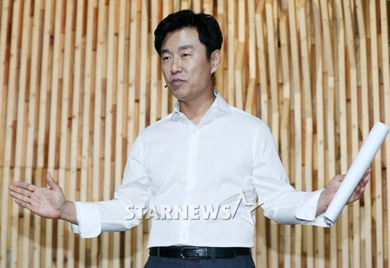 [★포토]이영돈 PD, '차세대 MCN 방송 이끌어 갈 것'