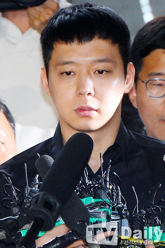 박유천