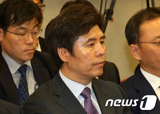 현대원 청와대 미래전략수석이 1일 오전 서울 여의도 국회에서 열린 운영위원회 전체회의에 참석하고 있다.  2016.7.1/뉴스1 © News1 손형주 기자