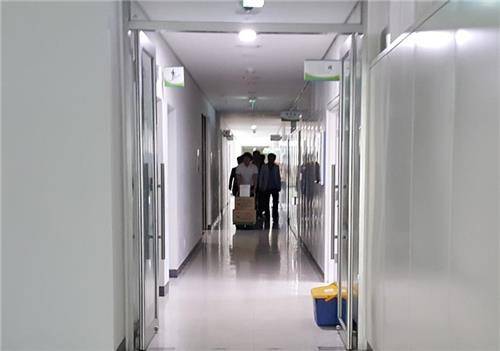 지난 6월 성남시청을 압수수색하는 검찰[연합뉴스 자료사진]