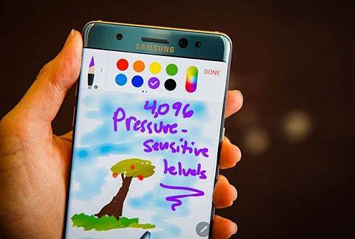 갤노트7로 스케치한 모습 (사진=씨넷)