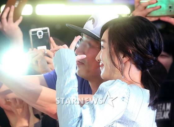 [★포토]수애, '깜찍하게'