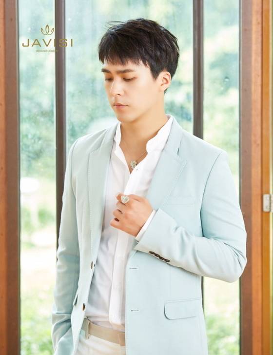 비스트의 손동운이 훈훈한 옆태를 뽐냈다. © News1star / 자비시 주얼리