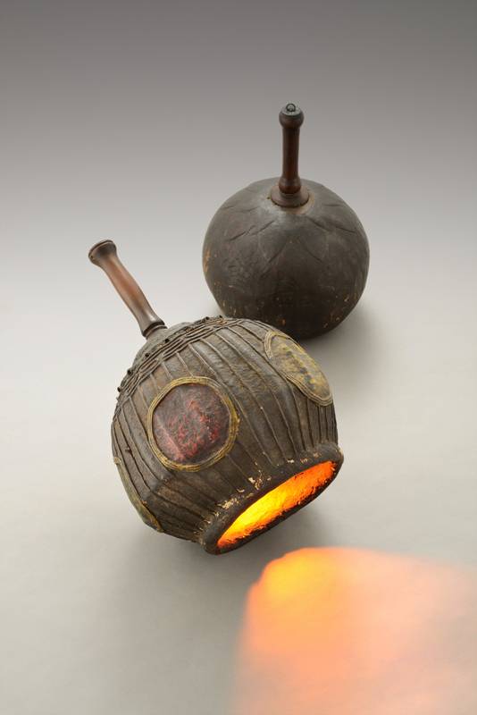 손전등 역할을 한 조족등. 조선 후기의 등잔이다.