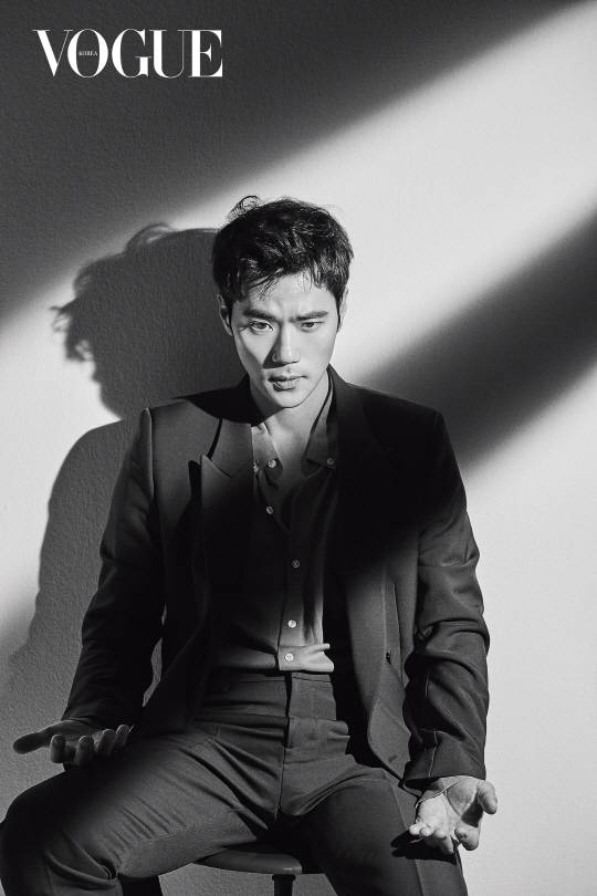 김강우