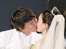 2006년 첫사랑 최석은씨와 결혼한 차태현.