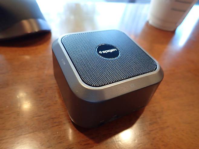 슈피겐 블루투스 스피커 R12S