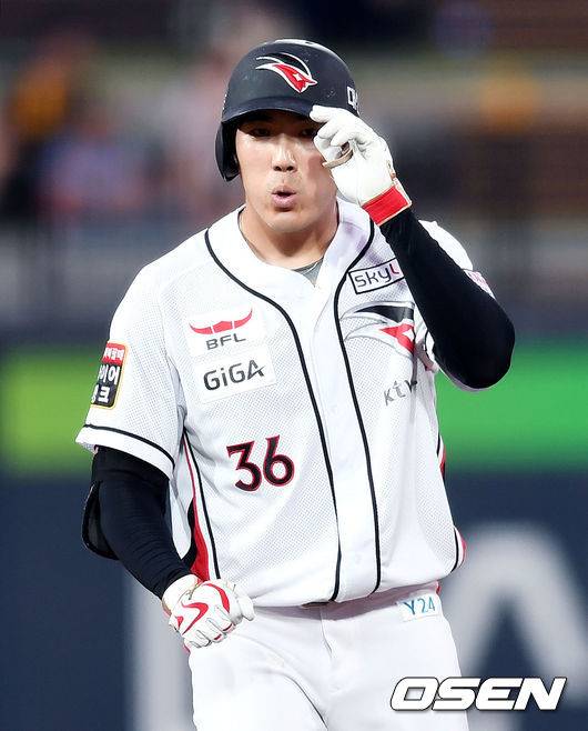 유민상.