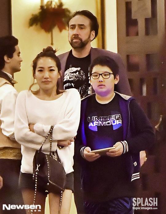 니콜라스 케이지, 이혼한 한국계 아내-아들과 디즈니랜드 나들이[파파라치컷]