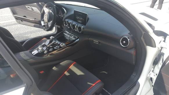 메르세데스 AMG GT S의 내부와 계기판, 스티어링휠/진상훈 기자