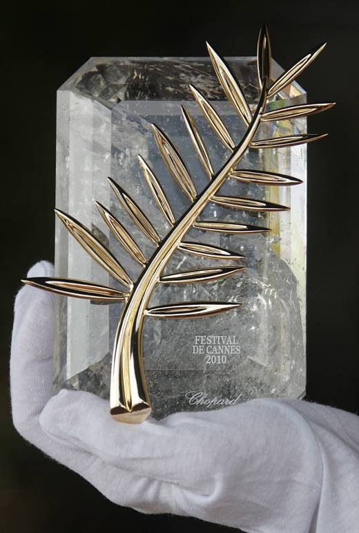 쇼파드가 만드는 칸 영화제 황금종려상 트로피.