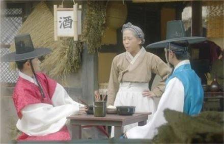 드라마 '구르미 그린 달빛'에 나온 주모 모습(사진= KBS2 TV 구르미 그린 달빛 캡쳐)